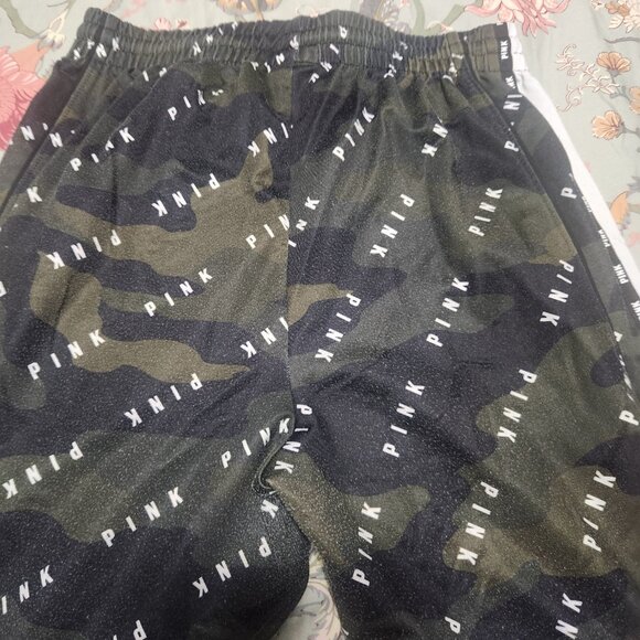 Pink Victoria's Secret Side Snap Pants Multi Color Camo Size Extra Small FINAL - Picture 6 of 7
